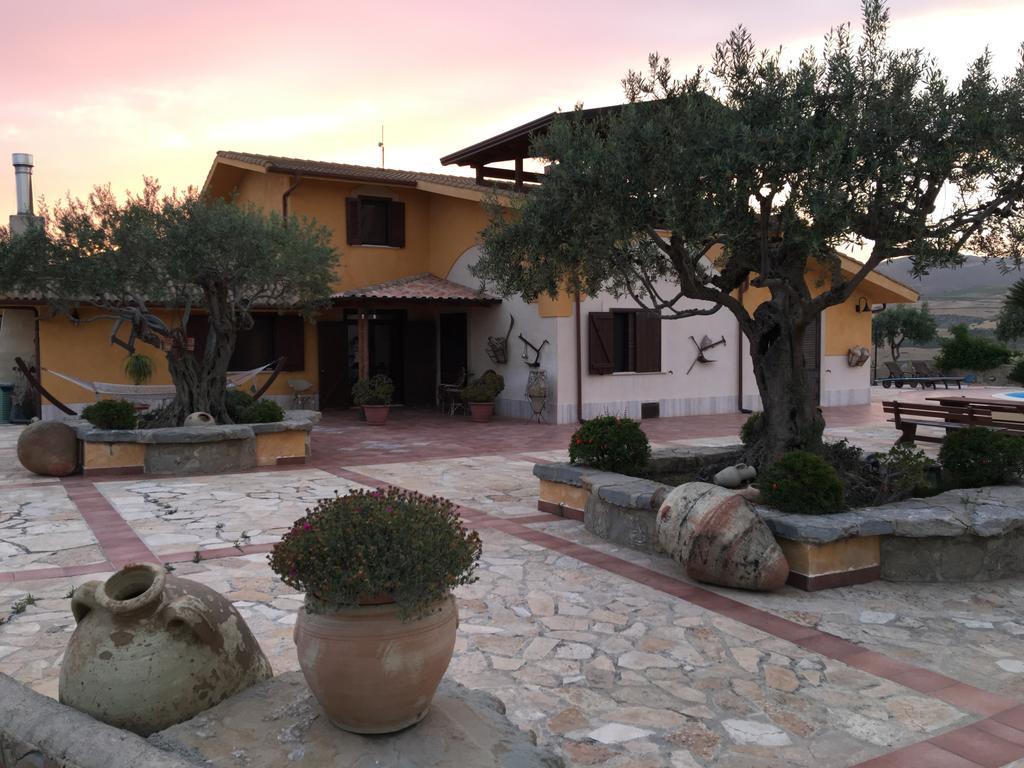 Agriturismo Tenuta San Giovanni Casale Leto SantʼAngelo Muxaro Dış mekan fotoğraf